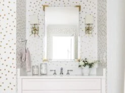 Wall Light In Soft Brass With Cream Linen Shade -Andrew Martin Sale Store 122349 ellery small sconce in soft brass with cream linen shade lifestyle 2