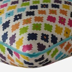 Serengeti Multi Fabric -Andrew Martin Sale Store 214440 serengeti multi cushion detail acc2841