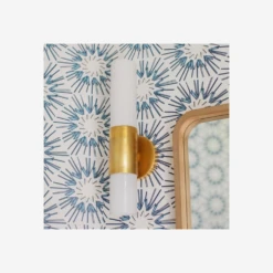 Penz Cylindrical Wall Light, Hand-Rubbed Antique Brass -Andrew Martin Sale Store 218157 penz