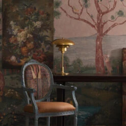 Whitman Desk Lamp, Hand-Rubbed Antique Brass -Andrew Martin Sale Store 321974 amchairpaper00040sml